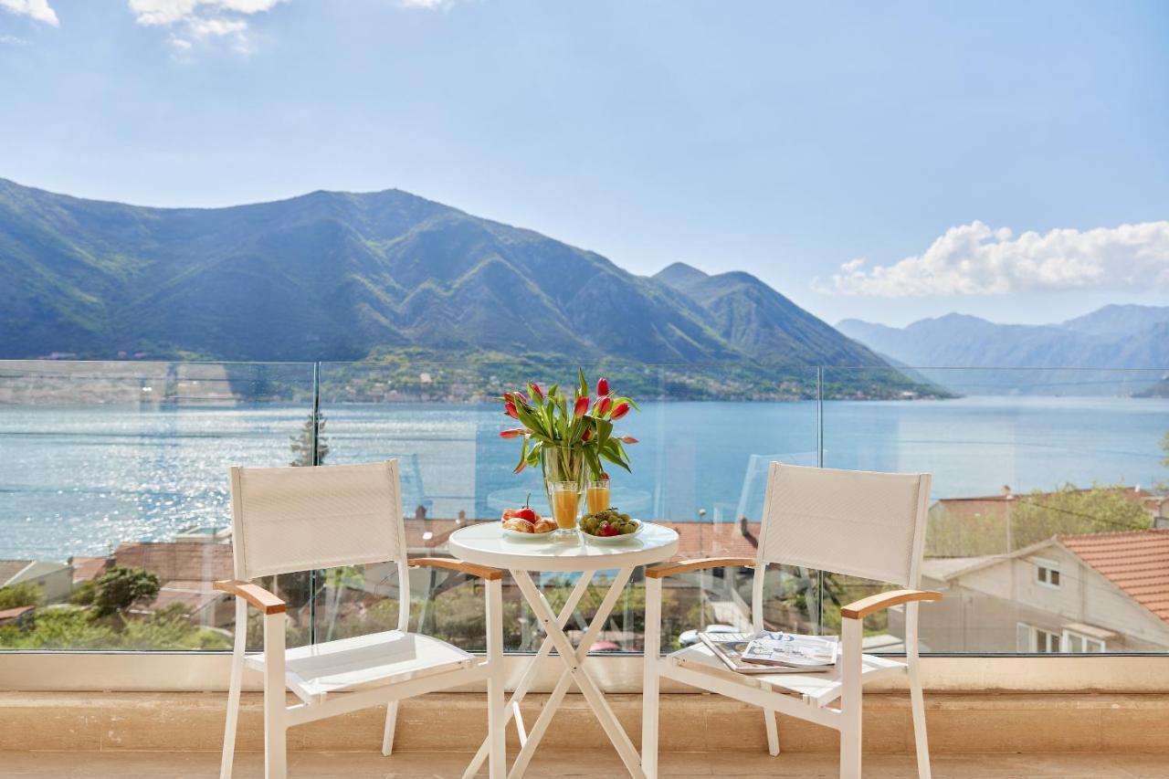 Apartment Noa With Sea View Kotor Dış mekan fotoğraf
