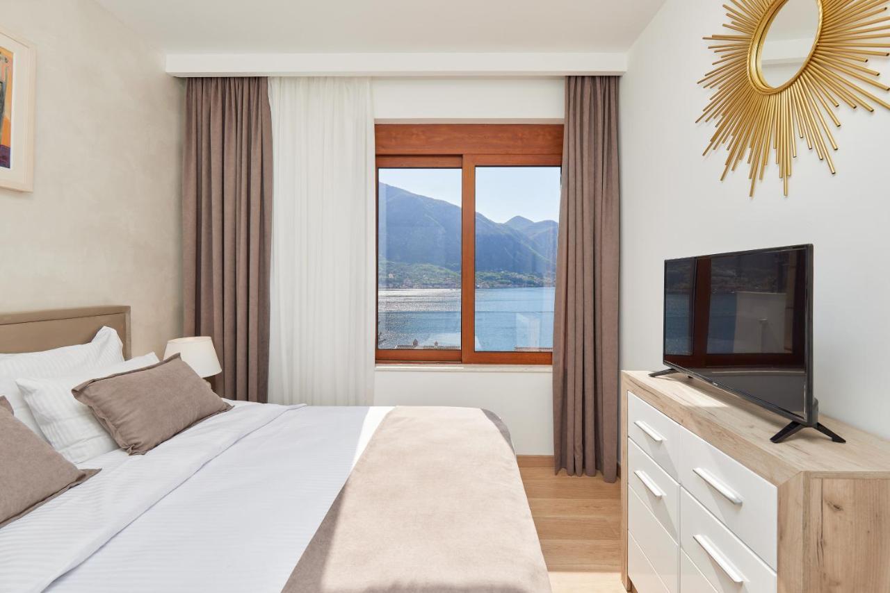 Apartment Noa With Sea View Kotor Dış mekan fotoğraf