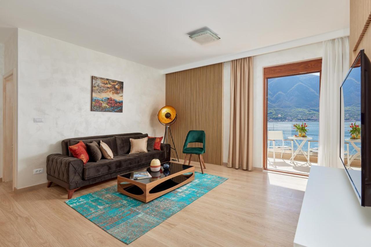 Apartment Noa With Sea View Kotor Dış mekan fotoğraf
